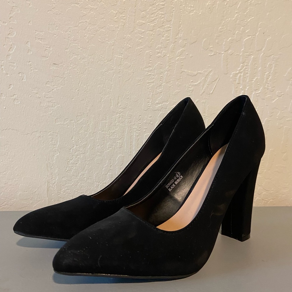 Plain black heels